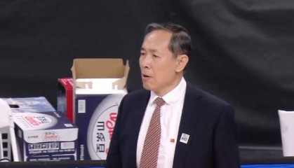 亚博体育官方网站-夺冠热门输球仍反超山东，辽篮掀翻强敌却无缘前8，黑马超出预期